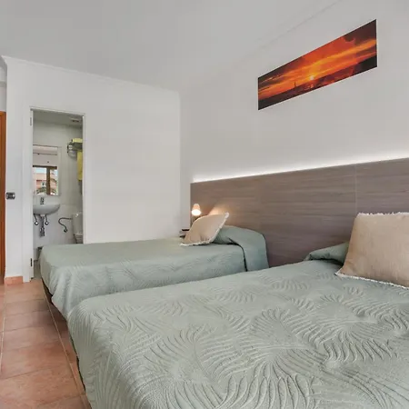 Ian's Dreams Aparthotel 3*