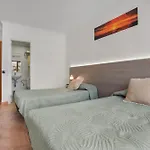 Ian's Dreams Aparthotel 3*